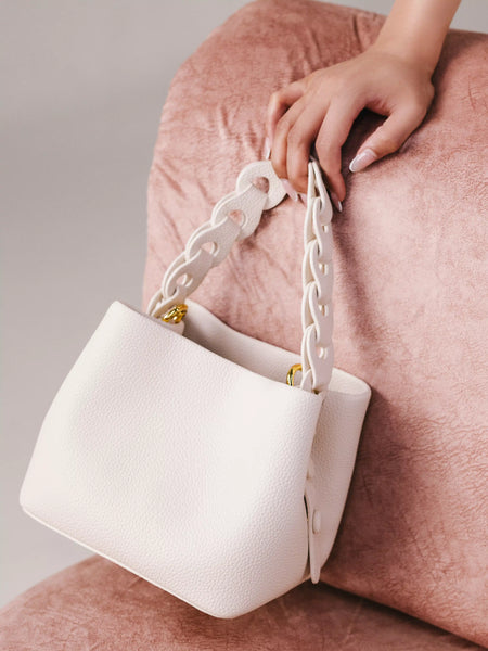 Off White Shoulder Bag - EAWHB5-011