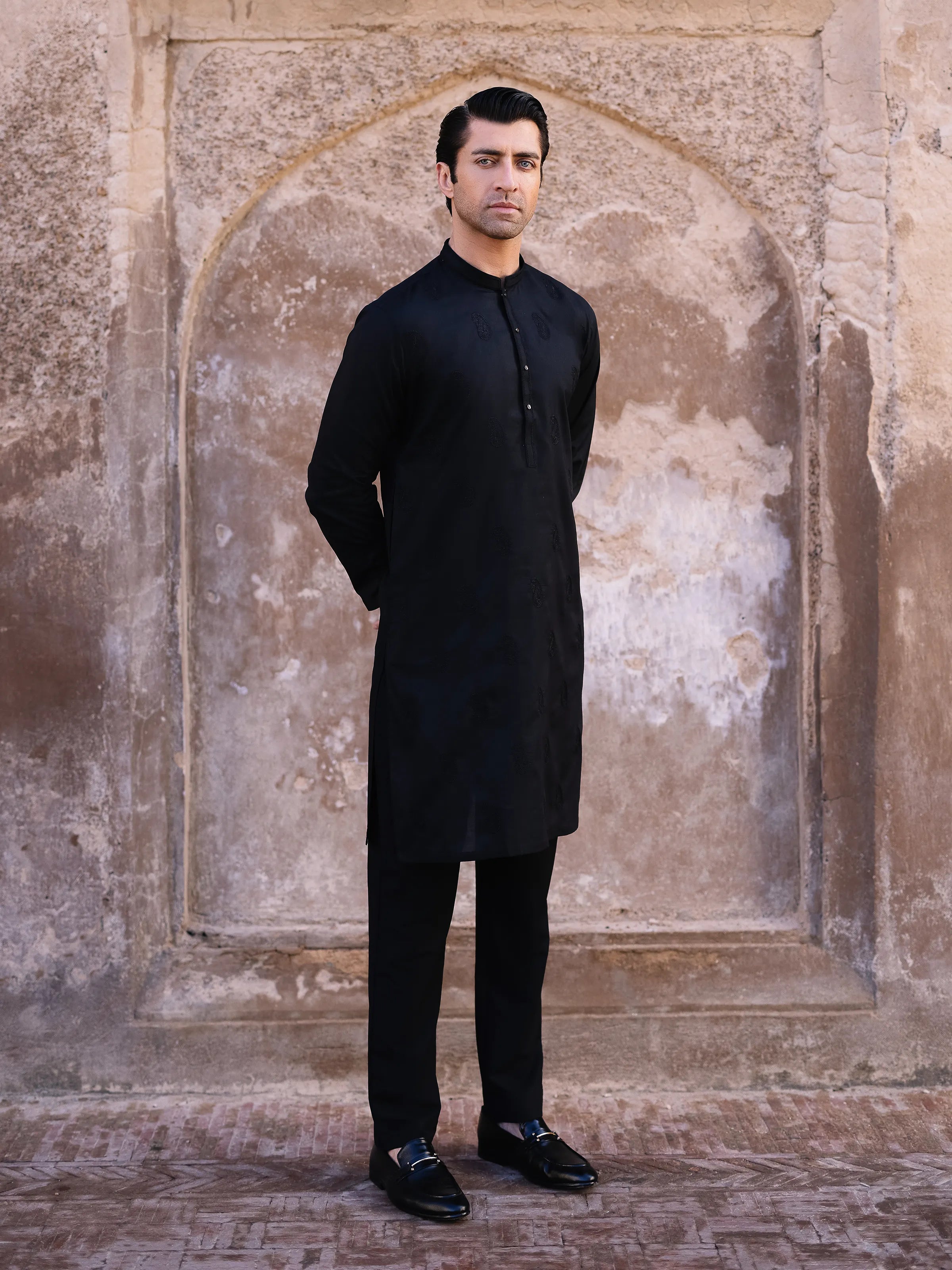 Men's Black Kurta - EMTK25S-99494