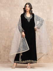 Unstitched Embroidered Velvet Suit - EWU5V18-31855-3P