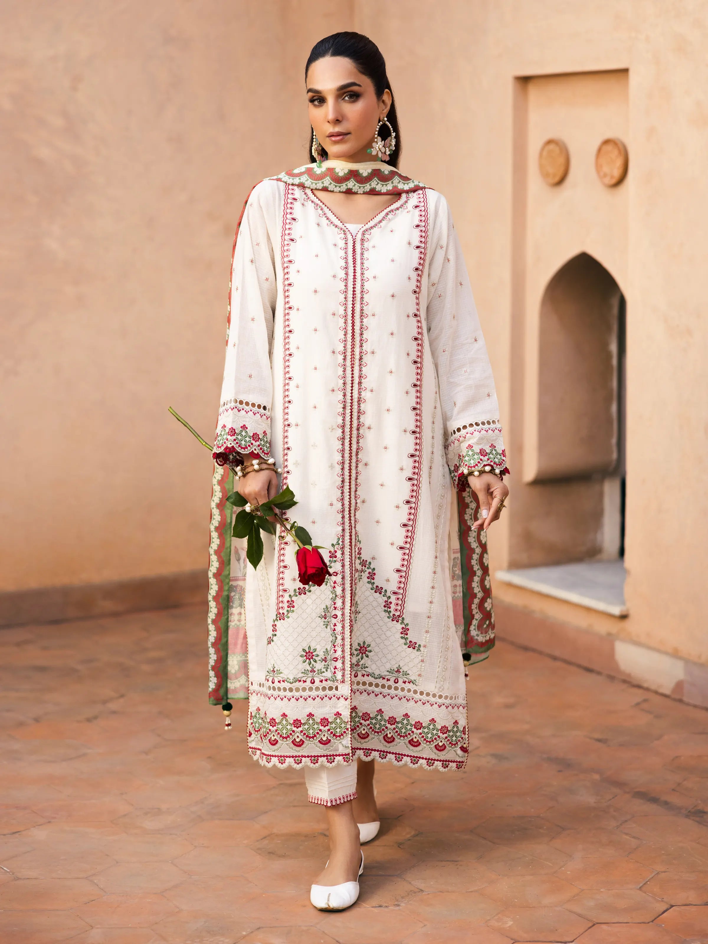 Unstitched Cream Embroidered Lawn 3 Piece - EWU5V1-31247-3P