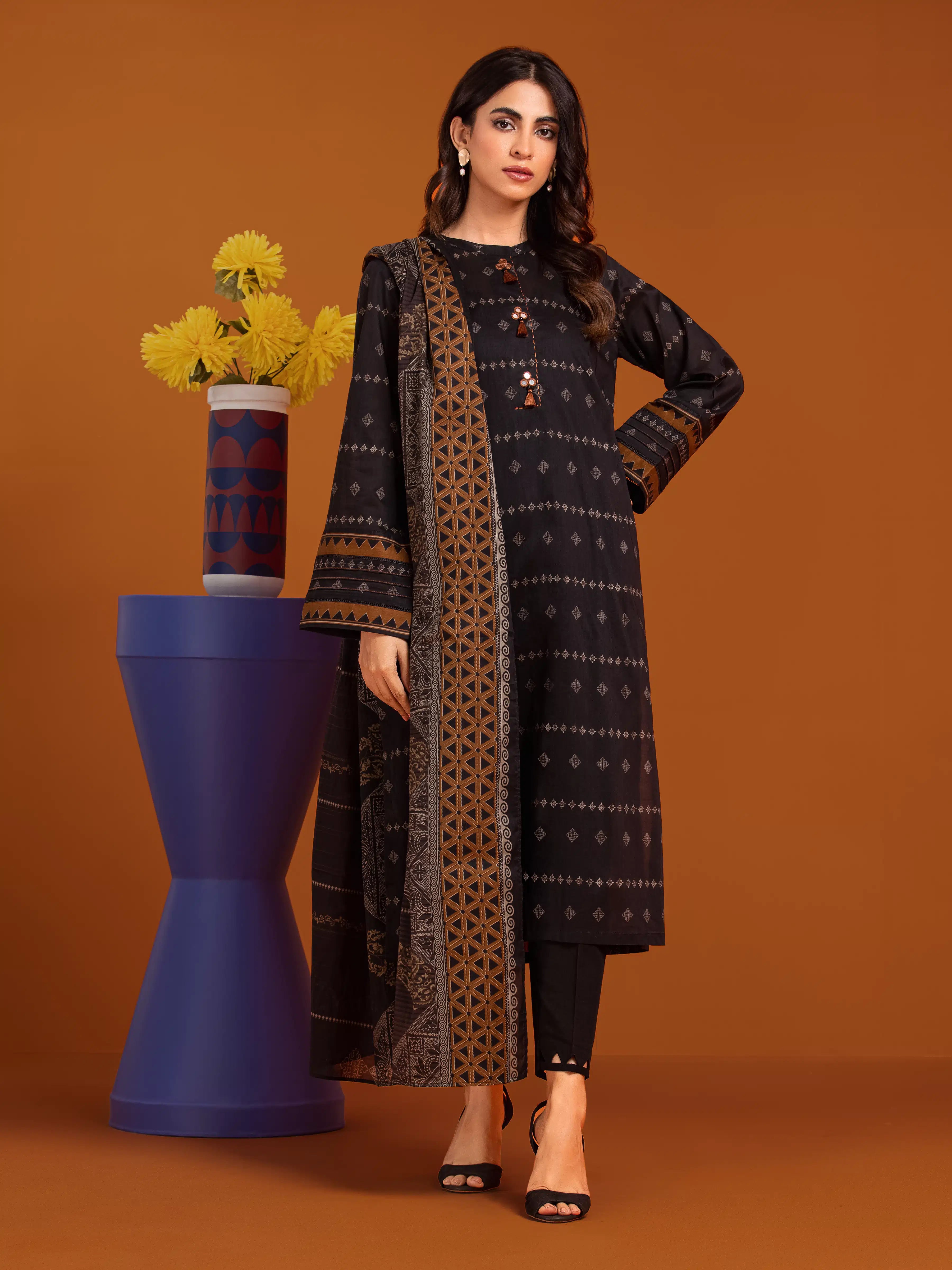 Unstitched Black Printed Khaddar 3 Piece - EWU24A3-27061-3P