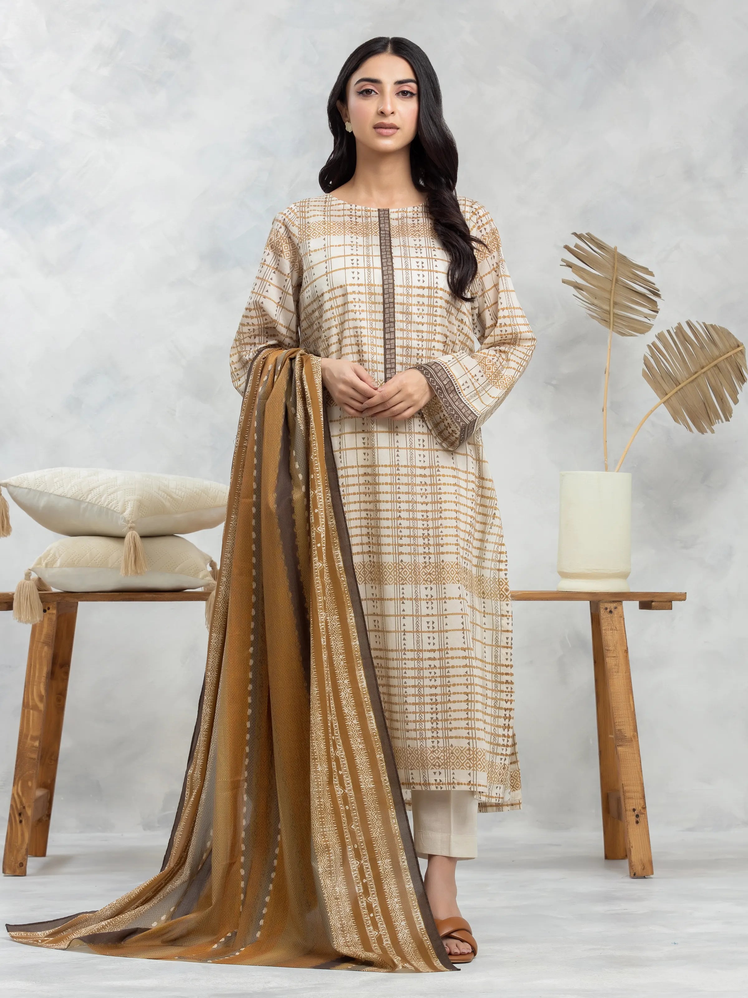 Unstitched Cream Multi Printed Khaddar 3 Piece - EWU24A3-28465-3P