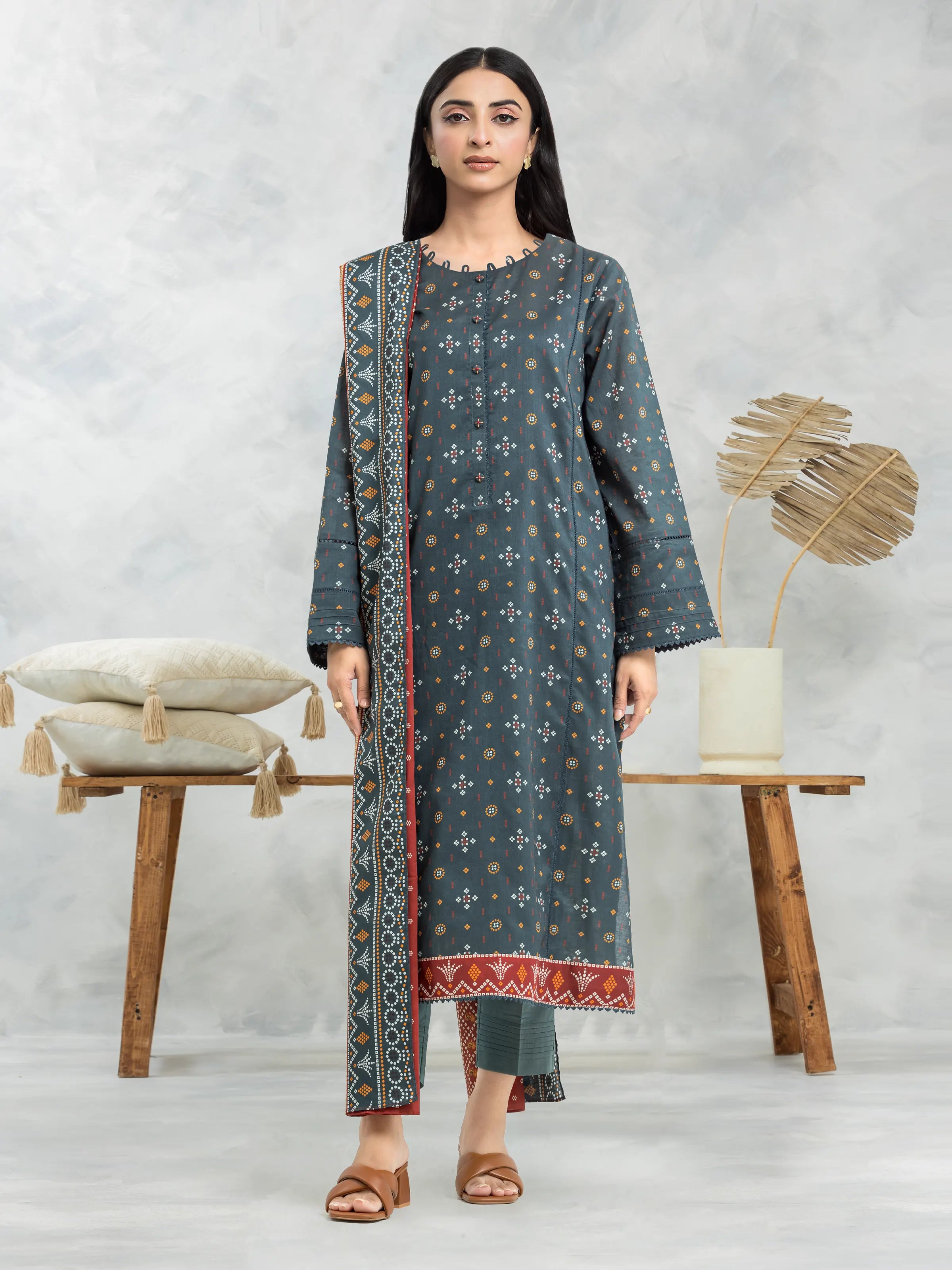 Unstitched Bottle Green Printed Khaddar 3 Piece - EWU24A3-29319-3P