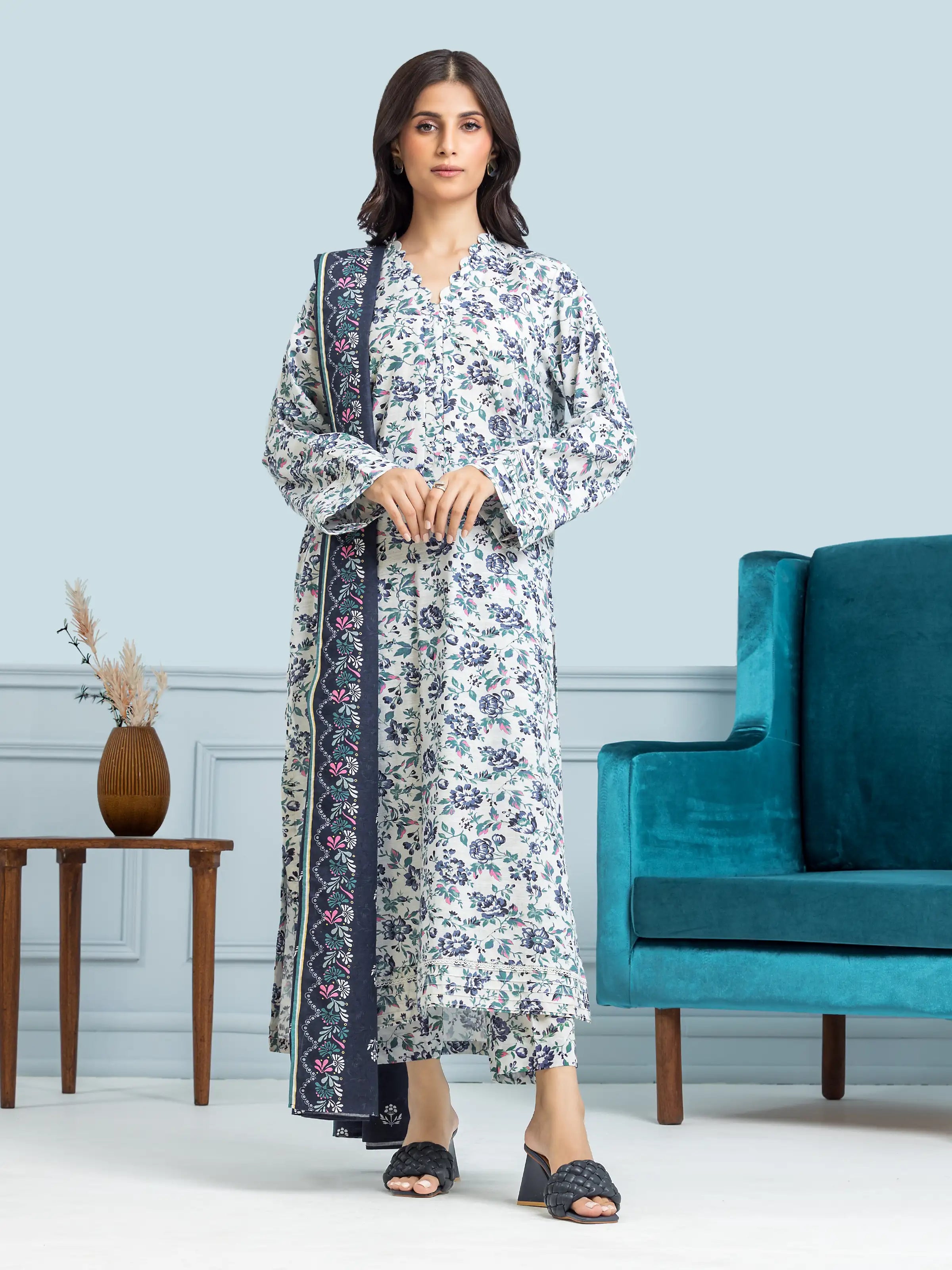 Unstitched White Multi Printed Khaddar 3 Piece - EWU24A3-29577-3P