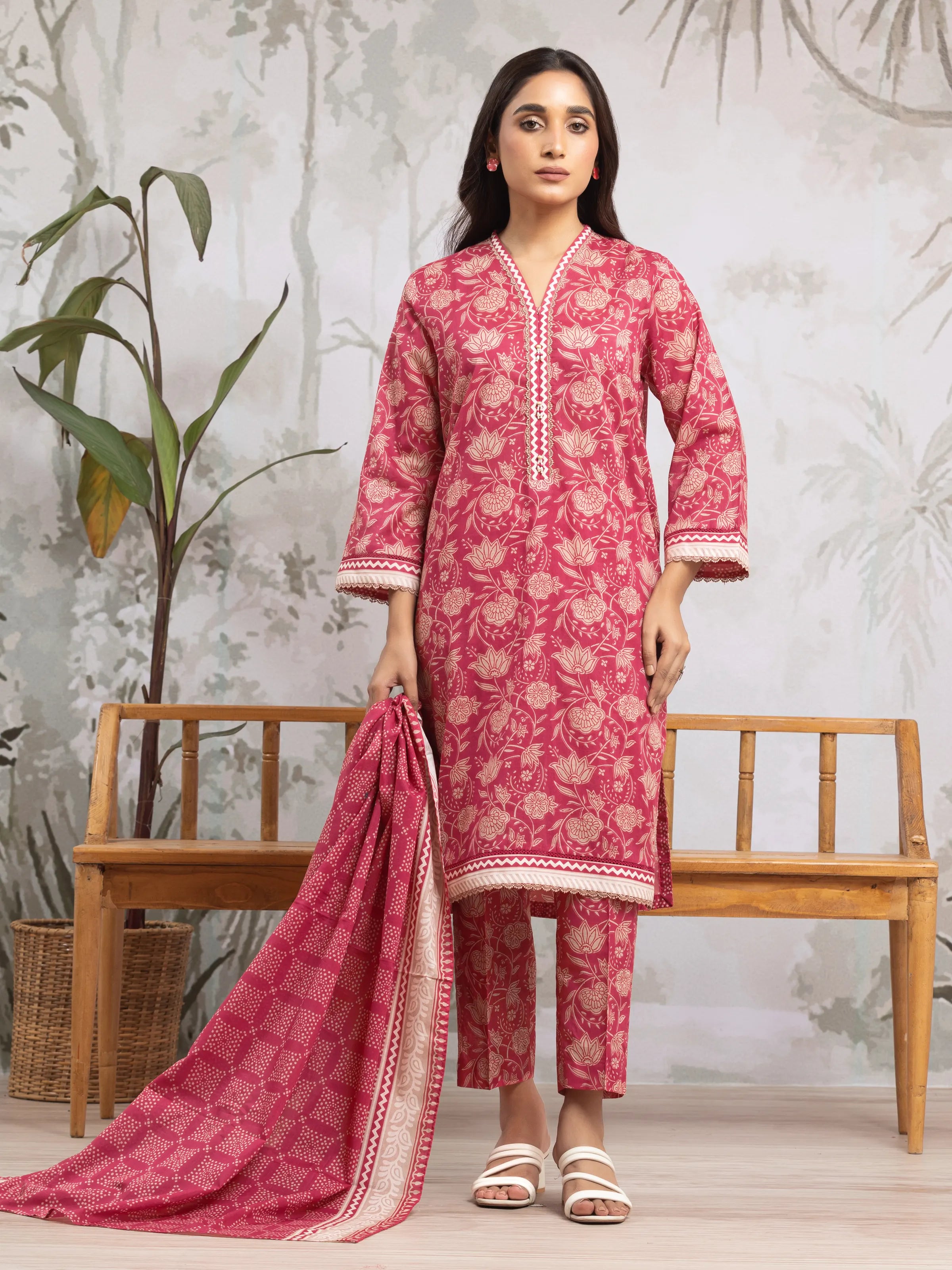 Unstitched Pink Printed Khaddar 3 Piece - EWU24A3-29588-3P