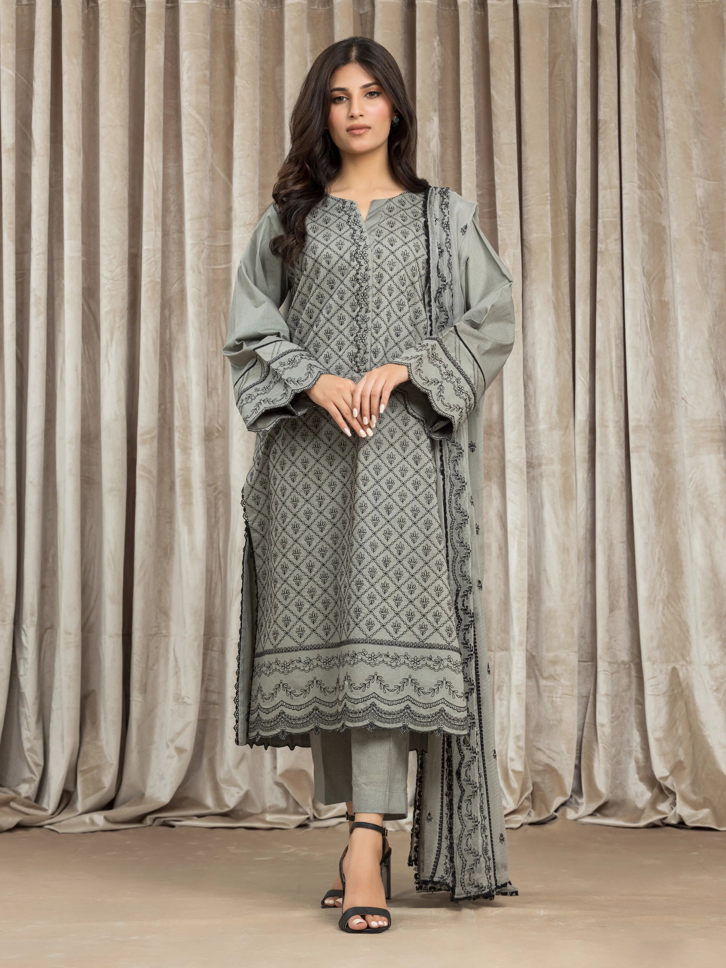 Unstitched Grey Embroidered Cambric 3 Piece - EWU24V2-30146-3P