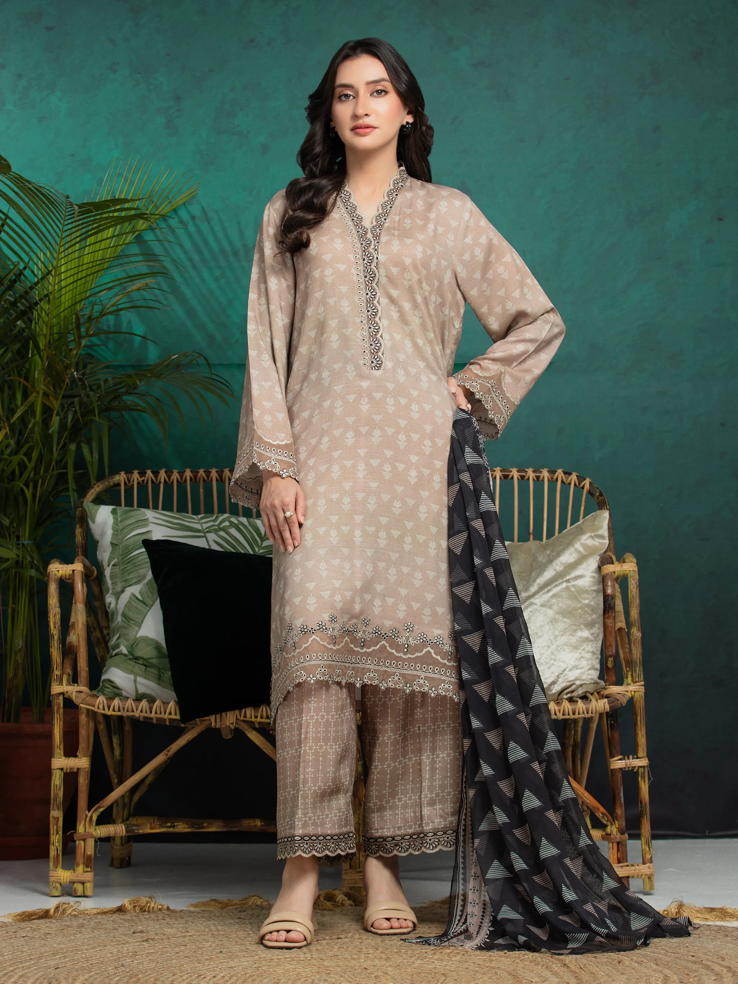 Unstitched Skin Embroidered Raw Silk 3 Piece - EWU24V16-30370-3P