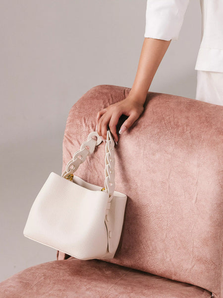 Off White Shoulder Bag - EAWHB5-011