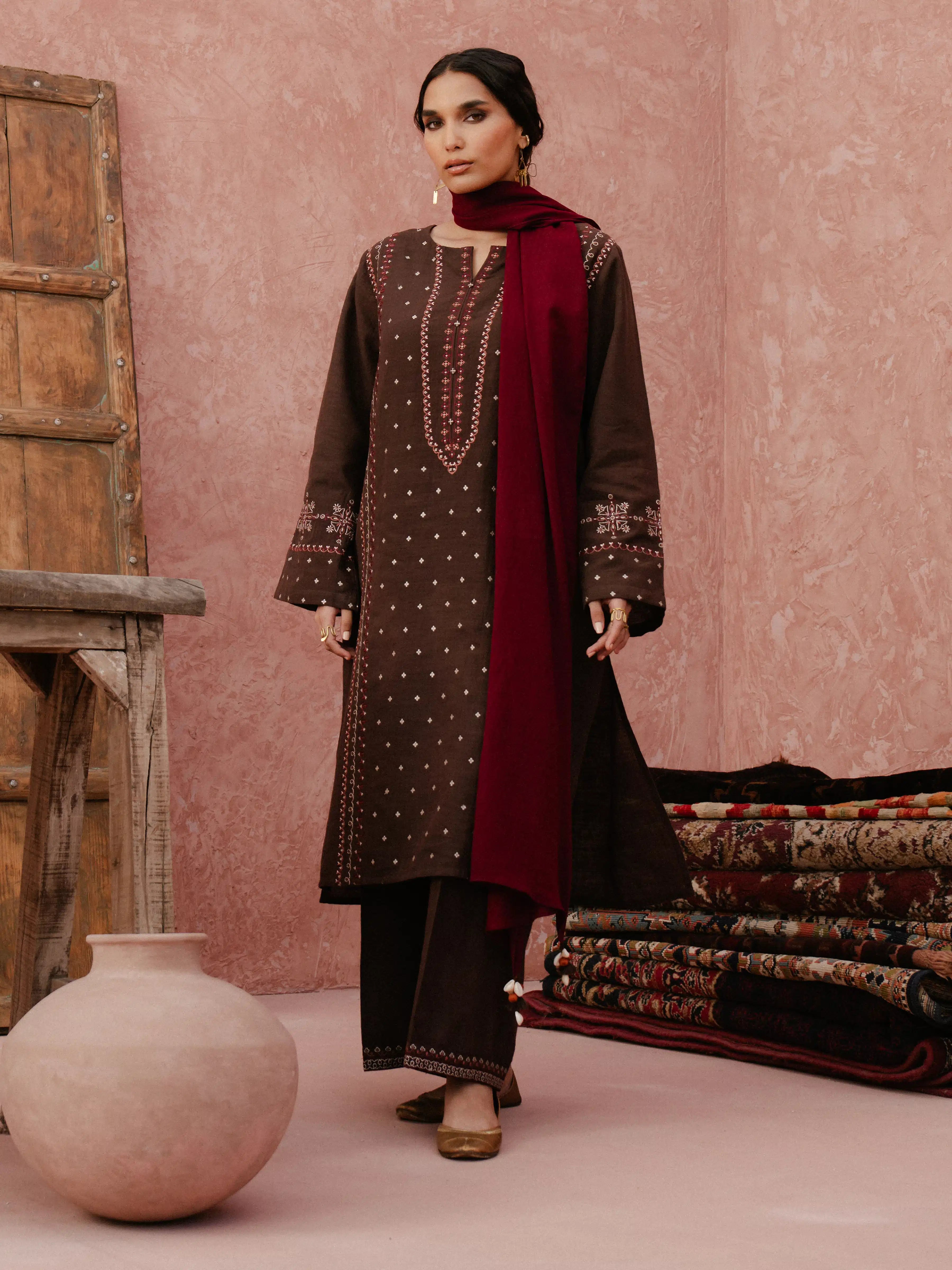 Pret 3Pc Embroidered Khaddar Suit - EWTKE24-81372-3P