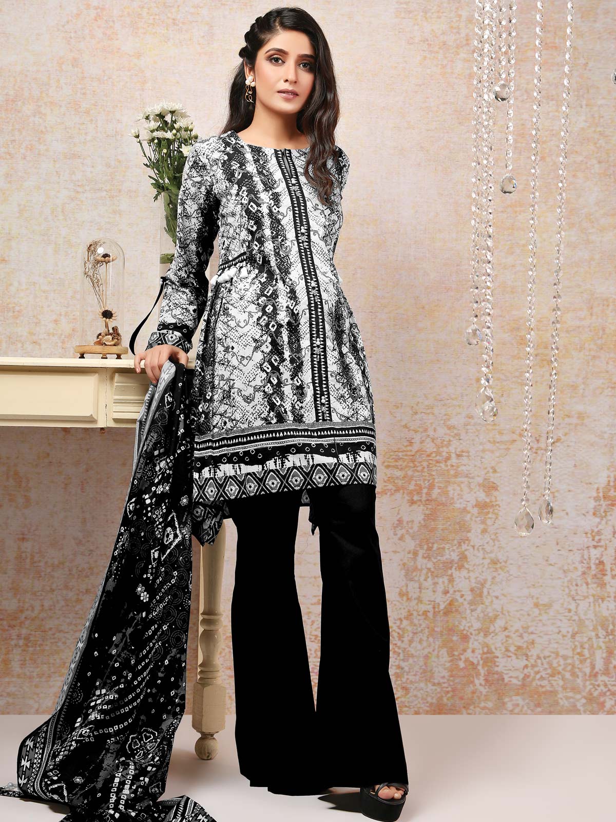19752 edenrobe Women's Black & White Unstitched 3PC Lawn - ELU19M7-19752 ...