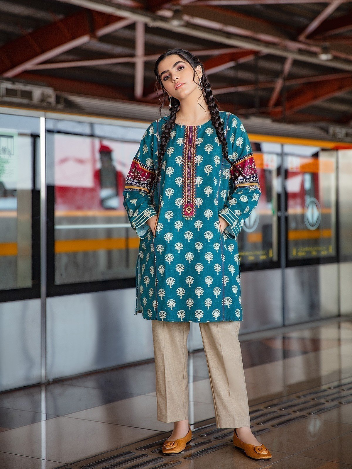 Pret 2Pc Embroidered Khaddar Shirt Trouser - EWTKE21-67362 (2-PCS)