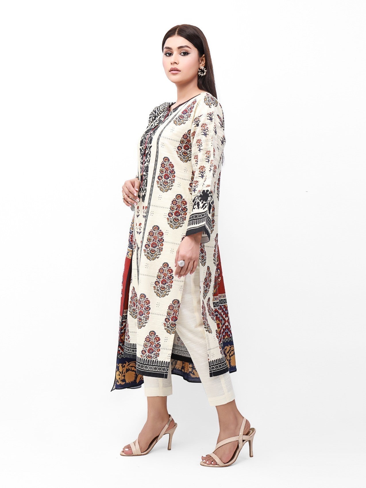 Pret 3Pc Embroidered Khaddar Suit - EWTKE22-67910 (3P)