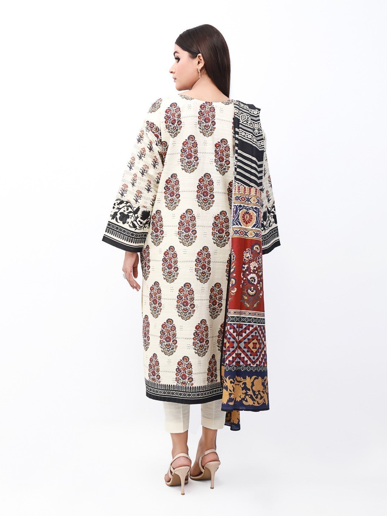 Pret 3Pc Embroidered Khaddar Suit - EWTKE22-67910 (3P)
