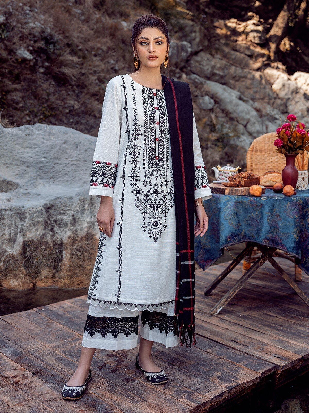 Eden Robe Spirit edenrobe Women's Off White Unstitched 3PC Crepe - EWU22V10-25075 ...