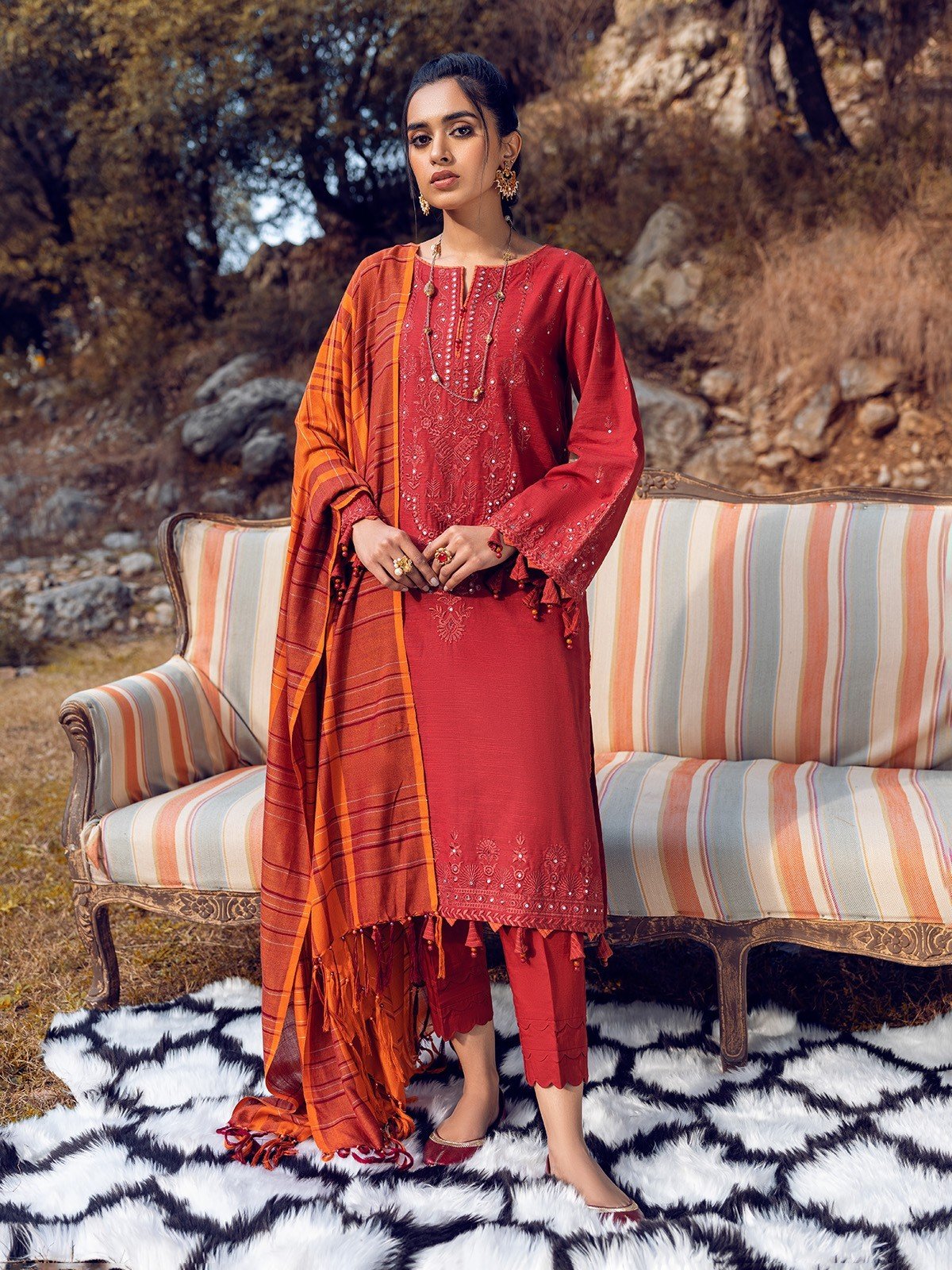 Eden Robe Spirit edenrobe Women's Maroon Unstitched 3PC Crepe - EWU22V10-25078 ...