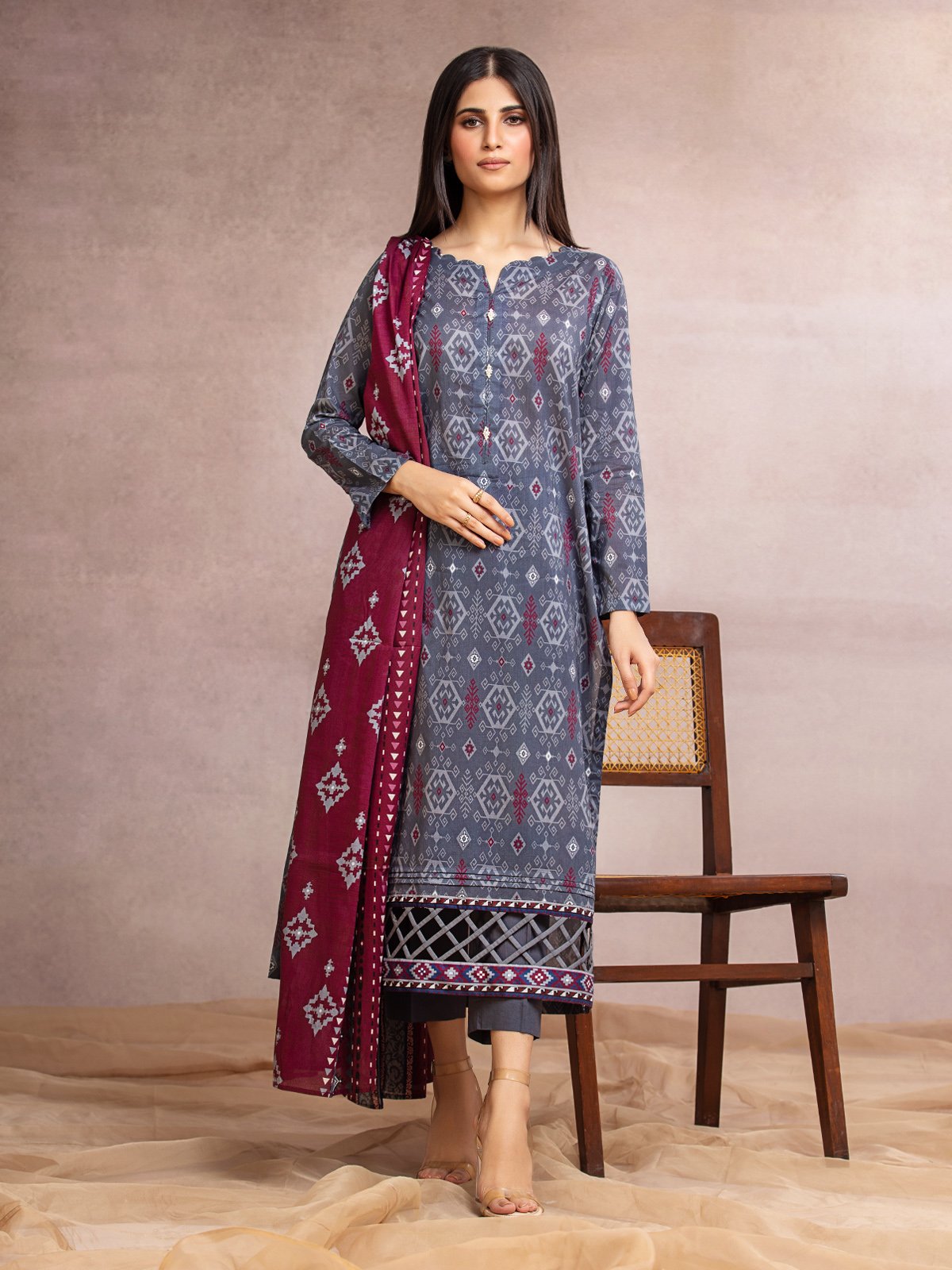 edenrobe Women's Grey Unstitched 3PC Khaddar - EWU23A3-27155-3P ...
